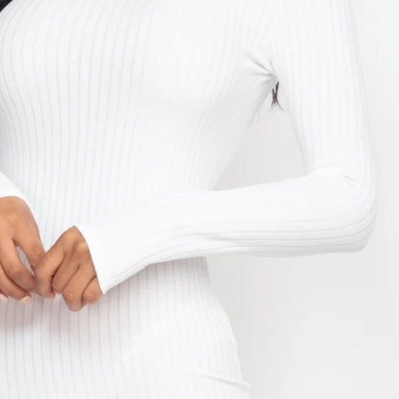 High Neck white mini dress - Picture 2 of 2